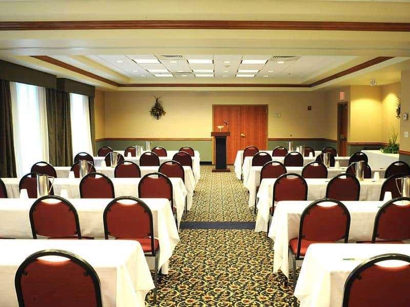 La Quinta By Wyndham Springfield Airport Plaza Hotel Faciliteiten foto