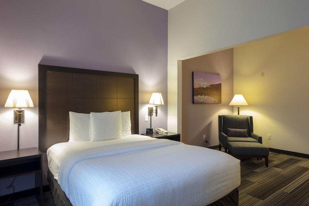 La Quinta By Wyndham Springfield Airport Plaza Hotel Buitenkant foto