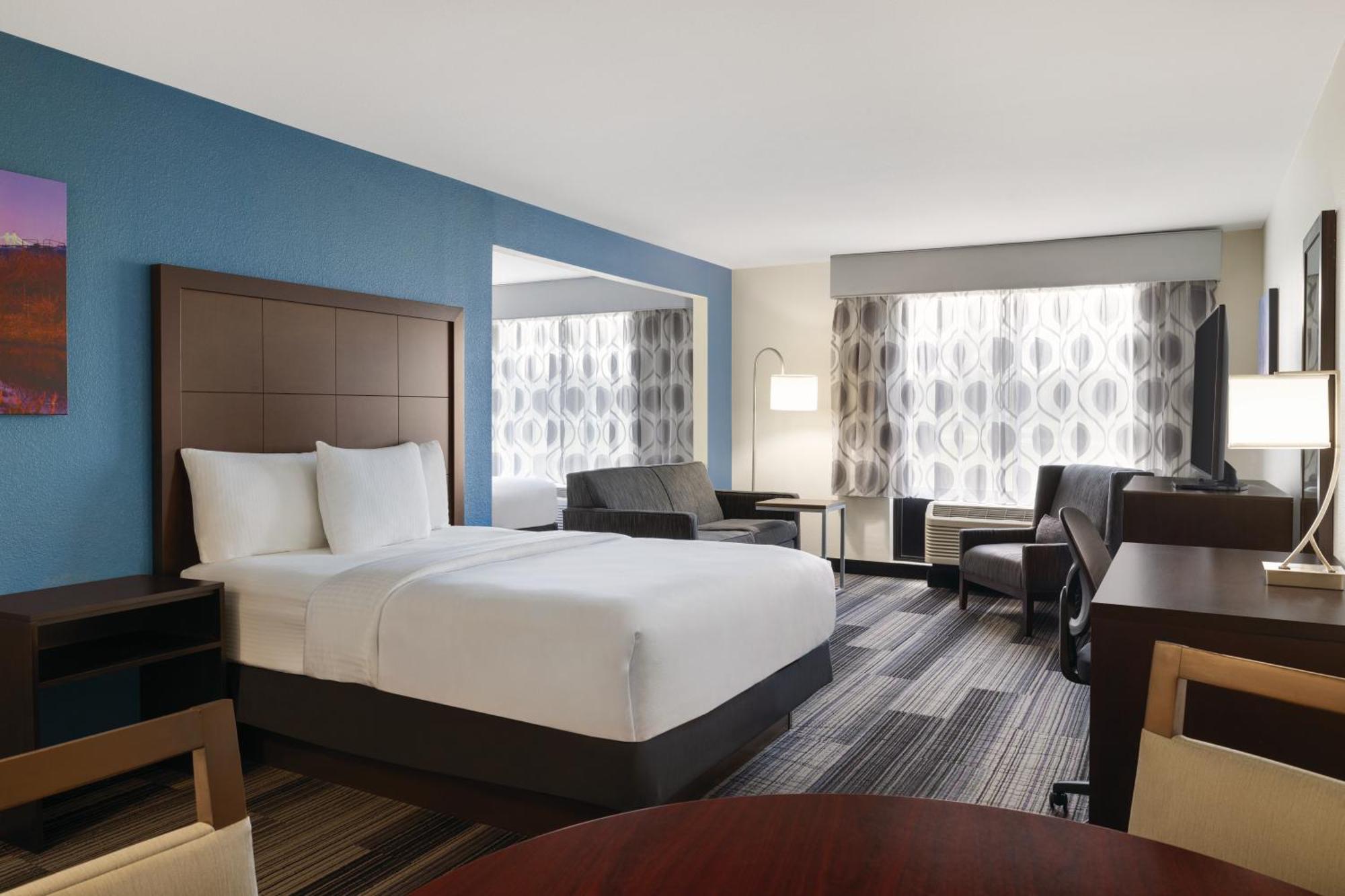 La Quinta By Wyndham Springfield Airport Plaza Hotel Buitenkant foto