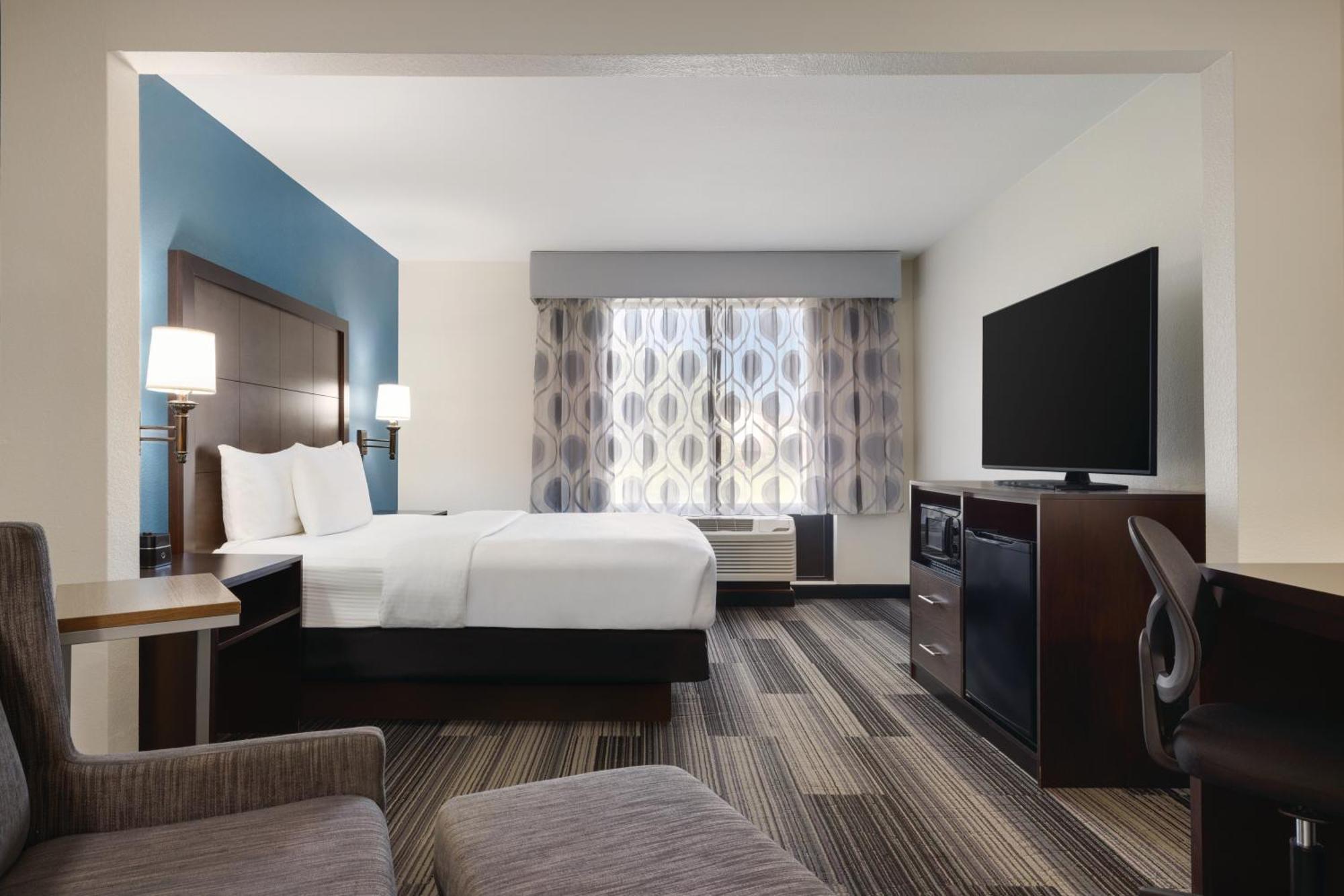 La Quinta By Wyndham Springfield Airport Plaza Hotel Buitenkant foto