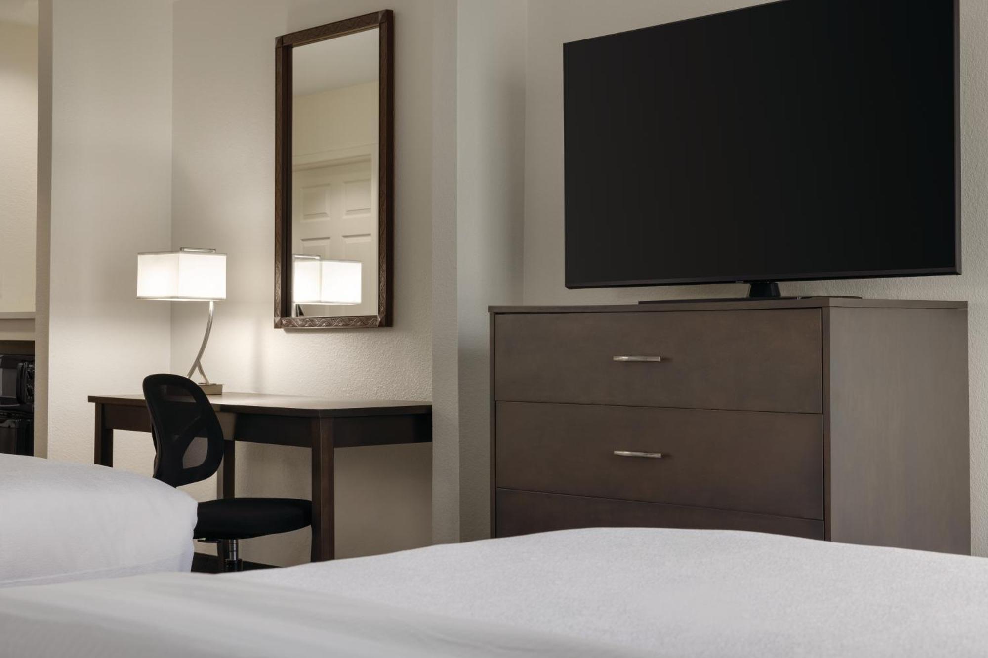 La Quinta By Wyndham Springfield Airport Plaza Hotel Buitenkant foto