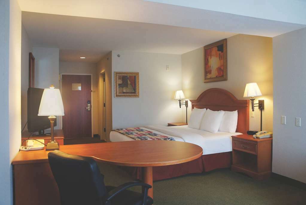 La Quinta By Wyndham Springfield Airport Plaza Hotel Kamer foto
